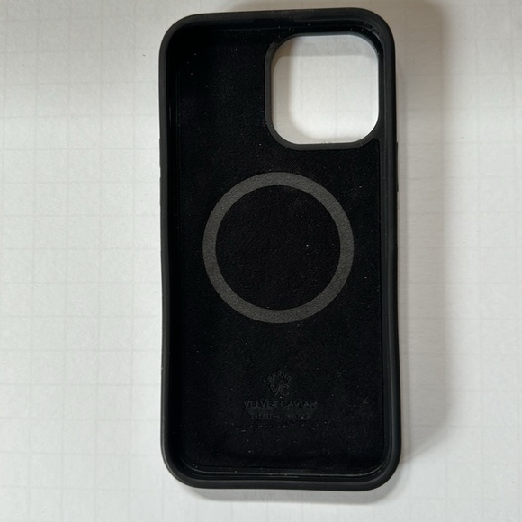 Velvet Caviar Black Leopard iPhone 13 Pro Max Case Mag Safe - Picture 4 of 8